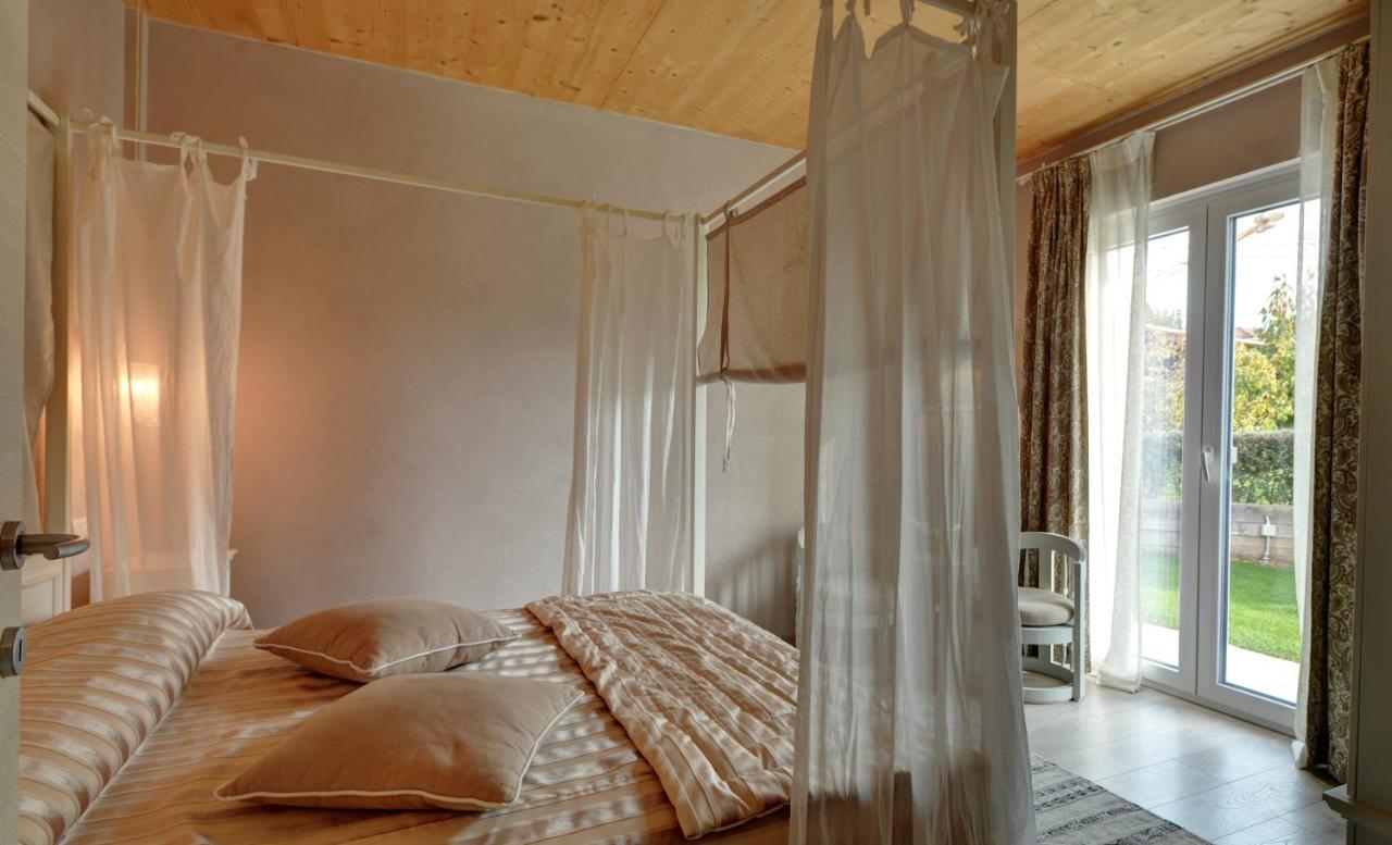 La Rosa Gialla Bio Apartments & Rooms Barolo Exterior photo